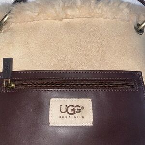UGGS WINTER SHOULDER PURSE